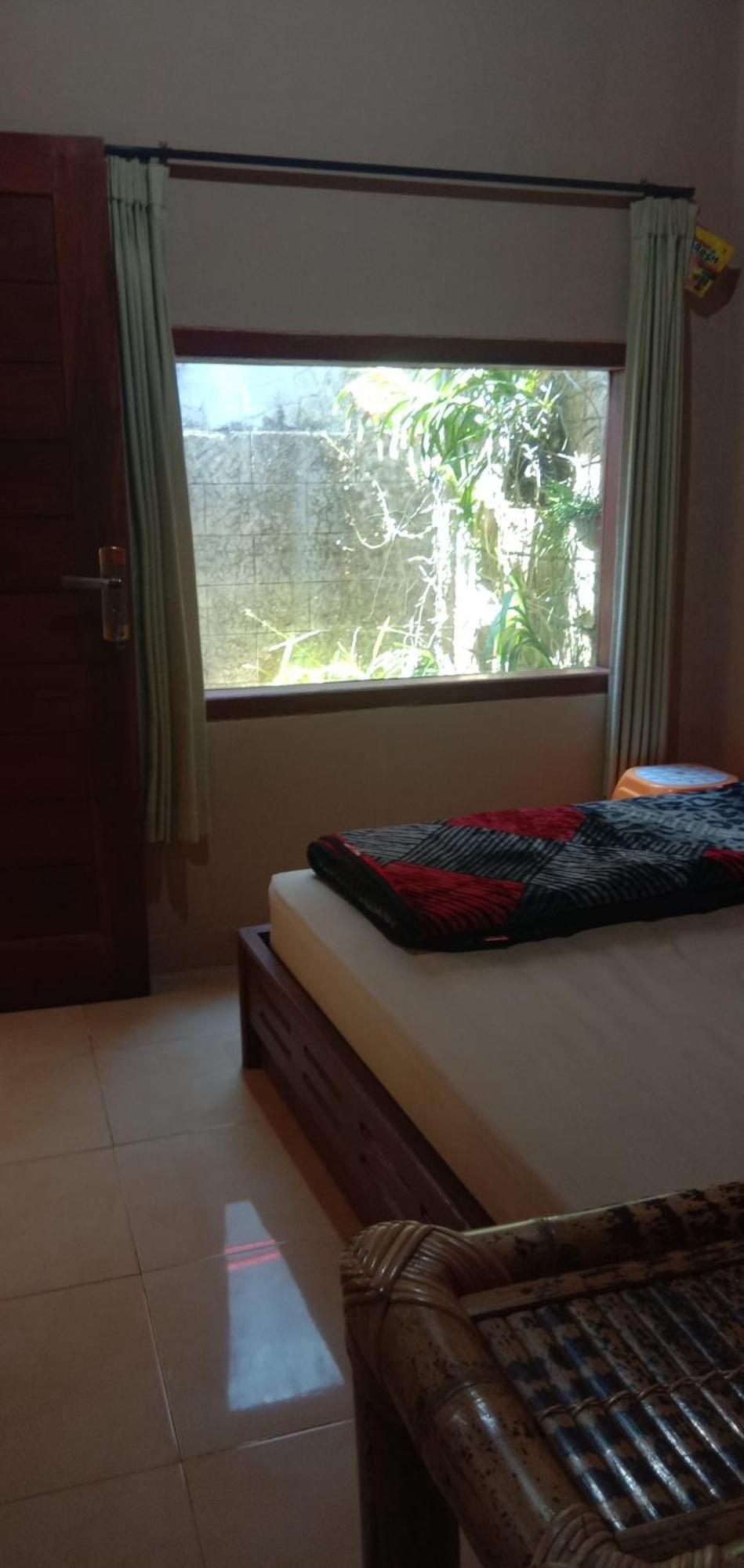 Radiya Guesthouse سيمبالون لوانج الغرفة الصورة