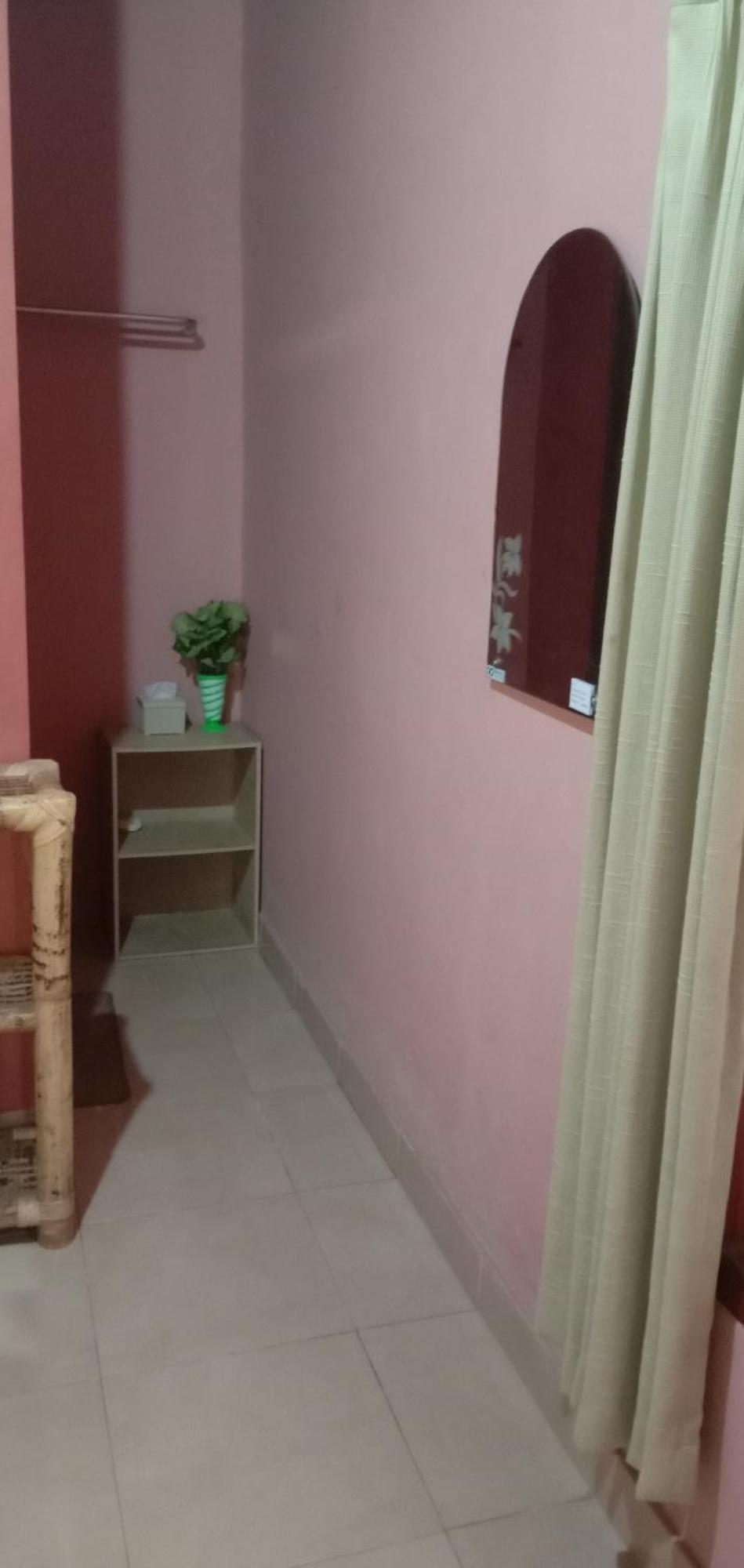 Radiya Guesthouse سيمبالون لوانج الغرفة الصورة